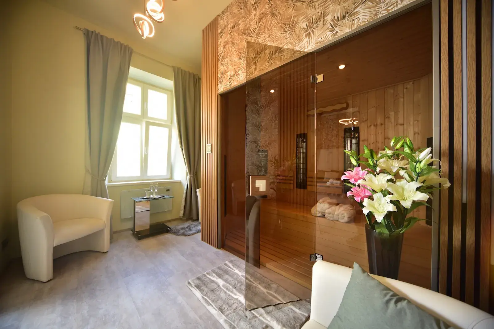 Privátní wellness Praha, pokoj s vířivkou jen pro vás, True Funny Relax